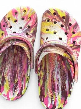 Marbled Pink Yellow White Slip-On Clogs